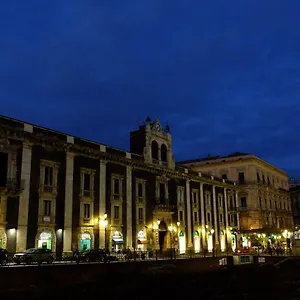 Domoikos ** Catane