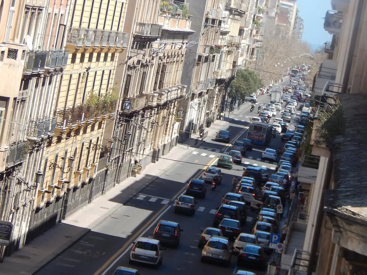 ***** Guest house Rooms XX Settembre Catania Italy
